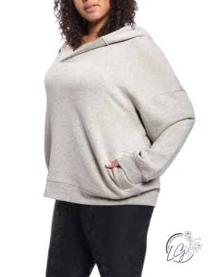 Curvy Essential V Hooded Pullover