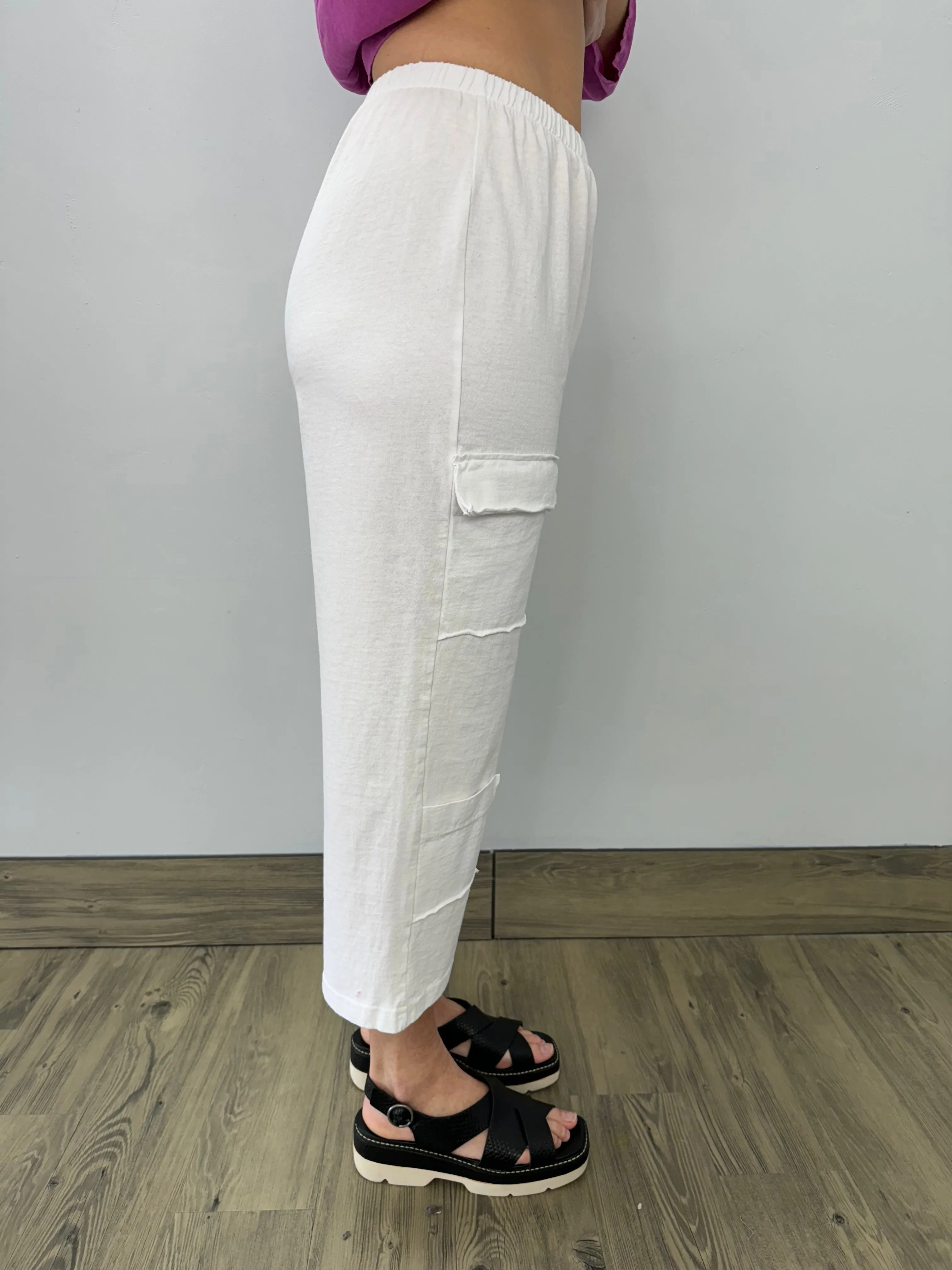 White Cotton Multi Pocket Crop Pant